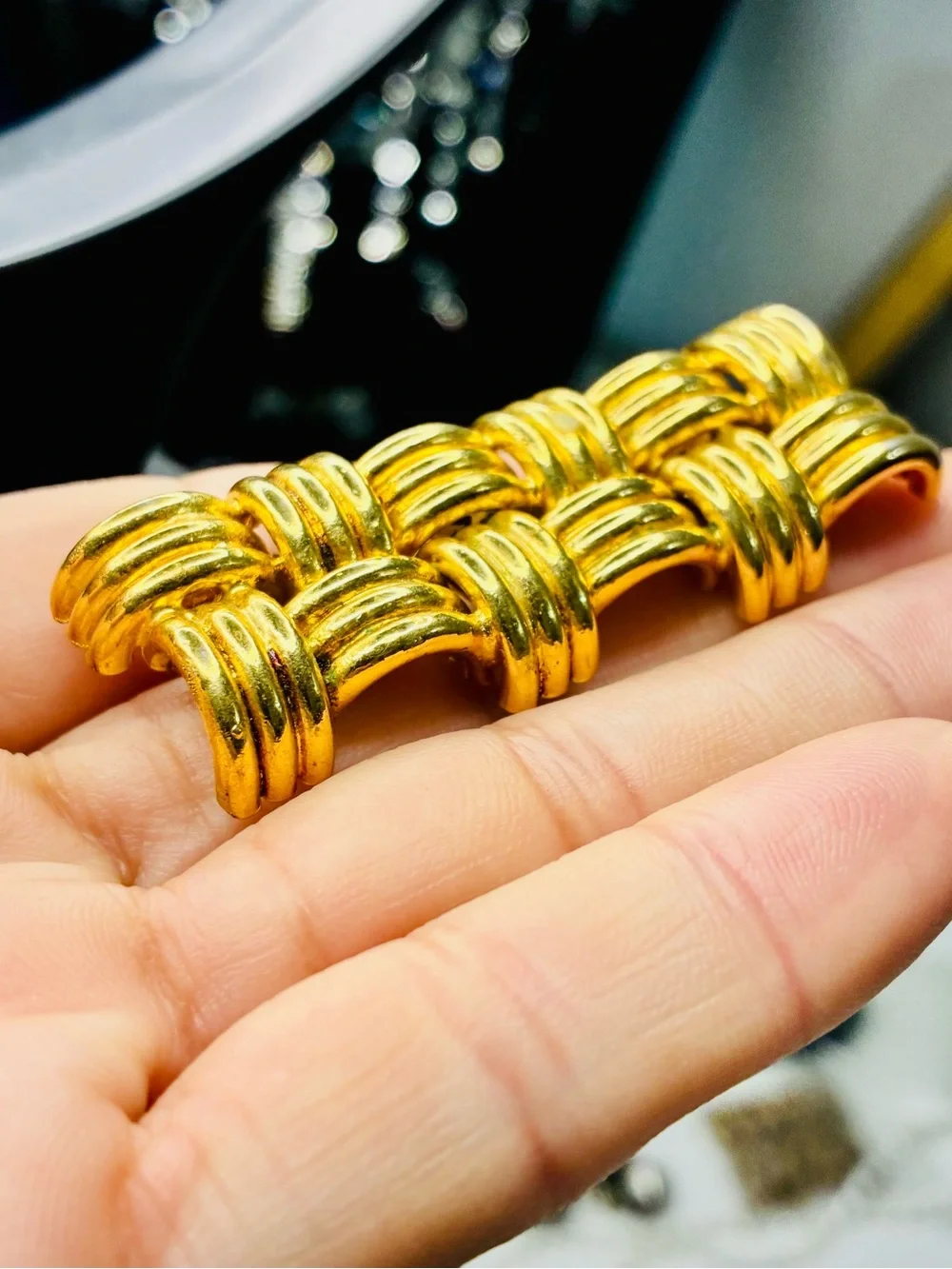Source Unknown Gold Woven Link Bar Brooch